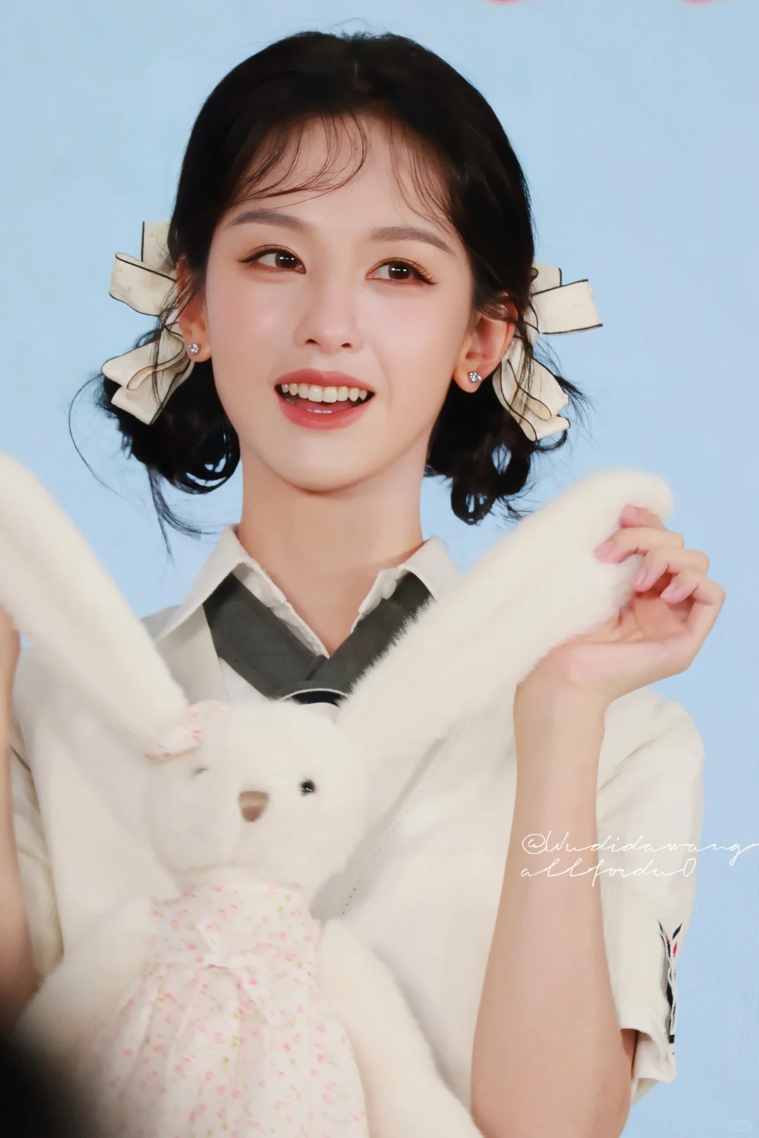 陈都灵 倩碧活动生图 JK短裙 美萌的兔子学姐229p