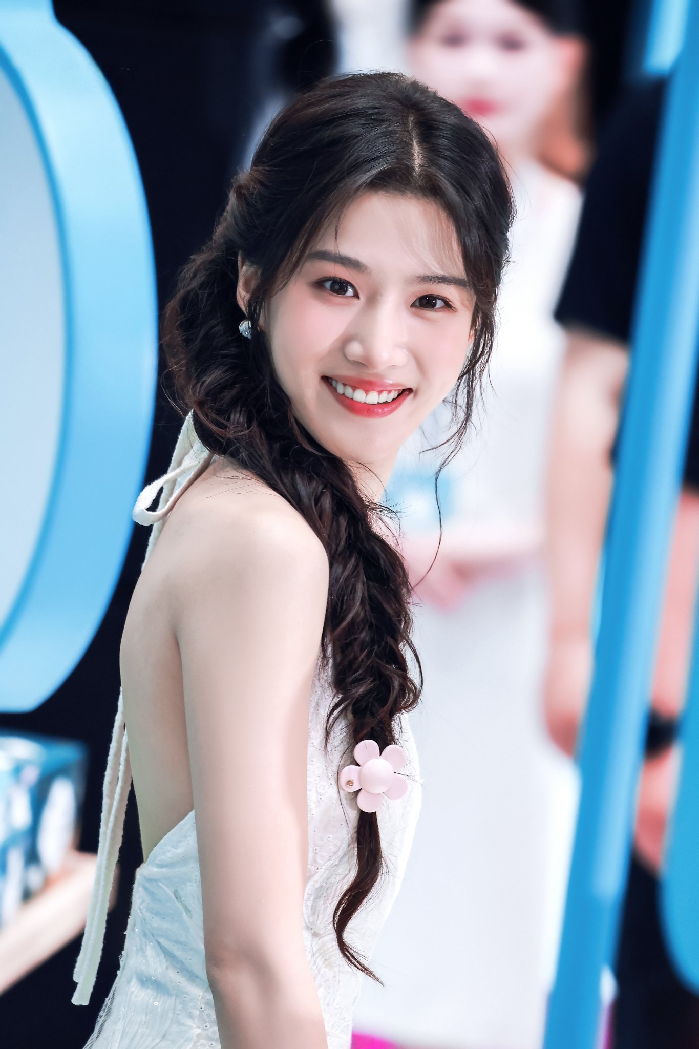 卢昱晓全棉时代奈丝公主代言生图 240p